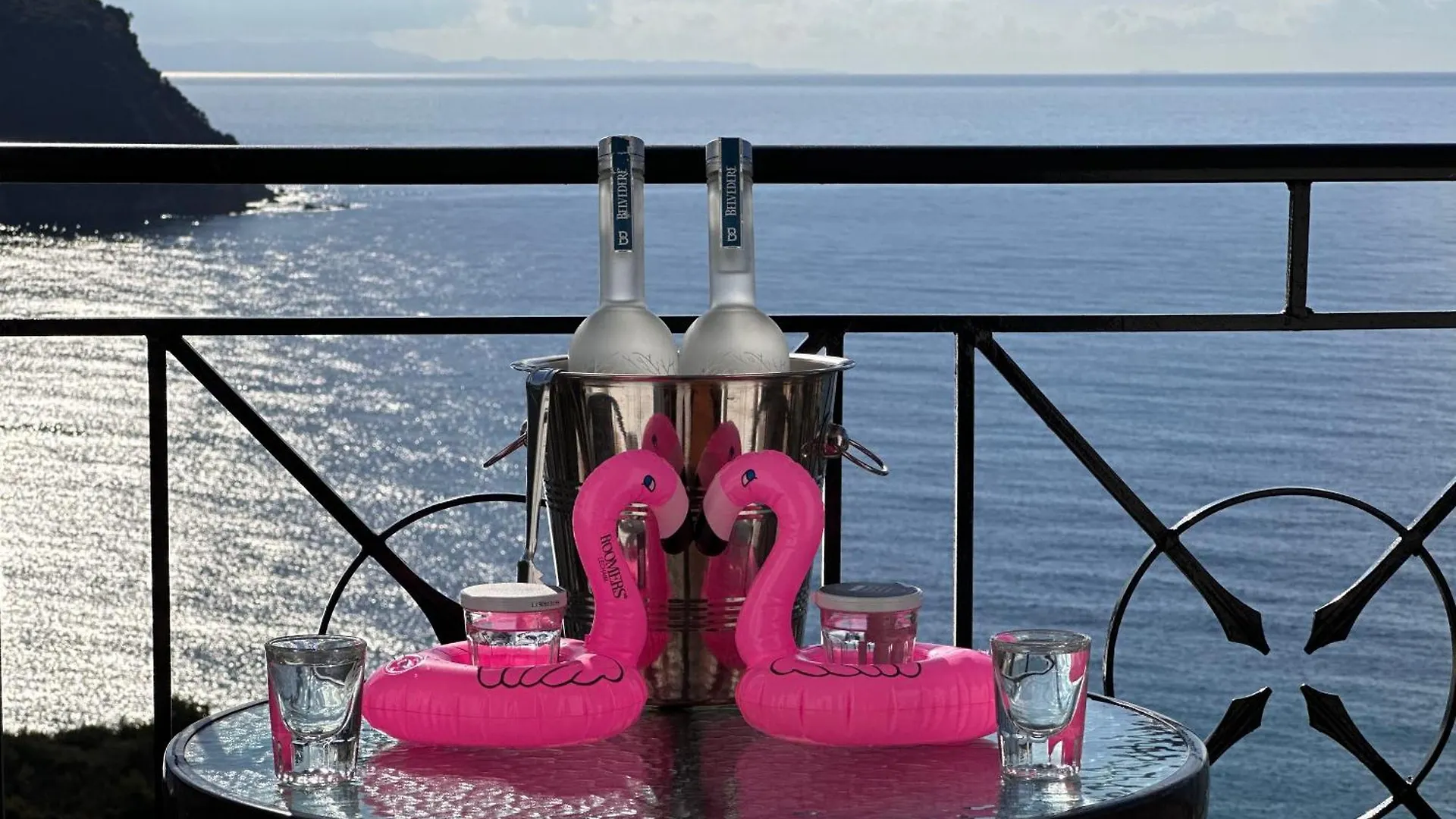 Roumers Himara Apartment