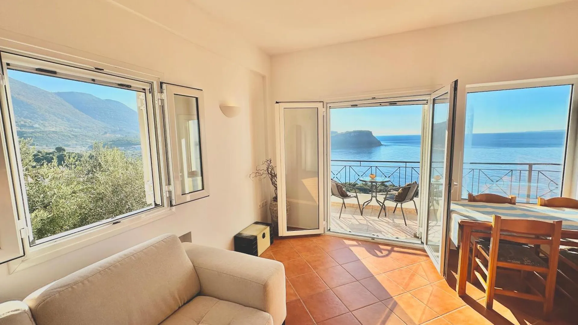 Apartment Roumers Himara