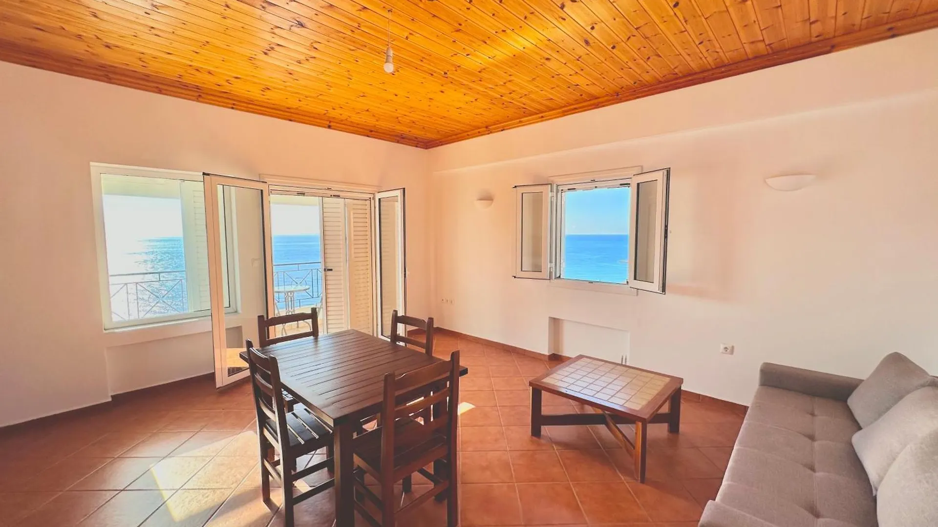 Roumers Himara Apartment Himare