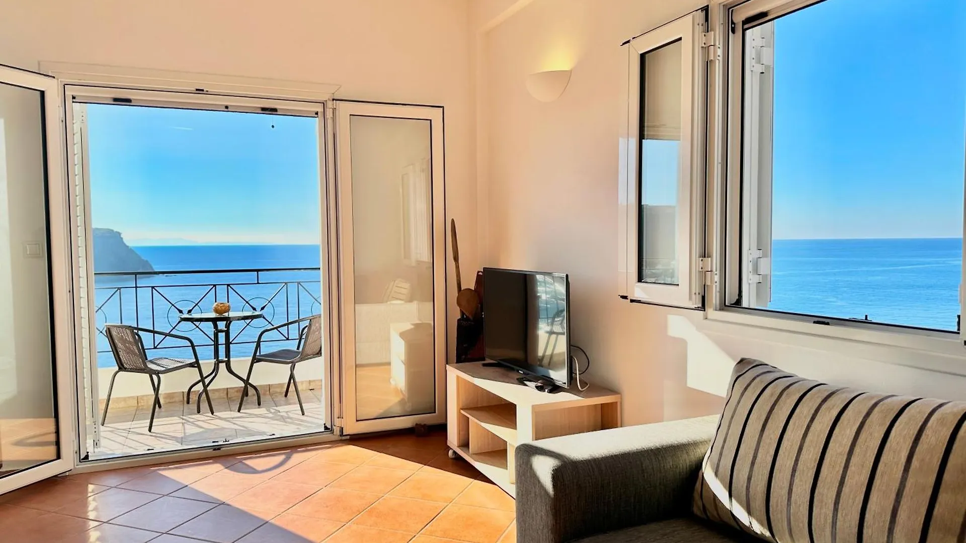 Apartment Roumers Himara
