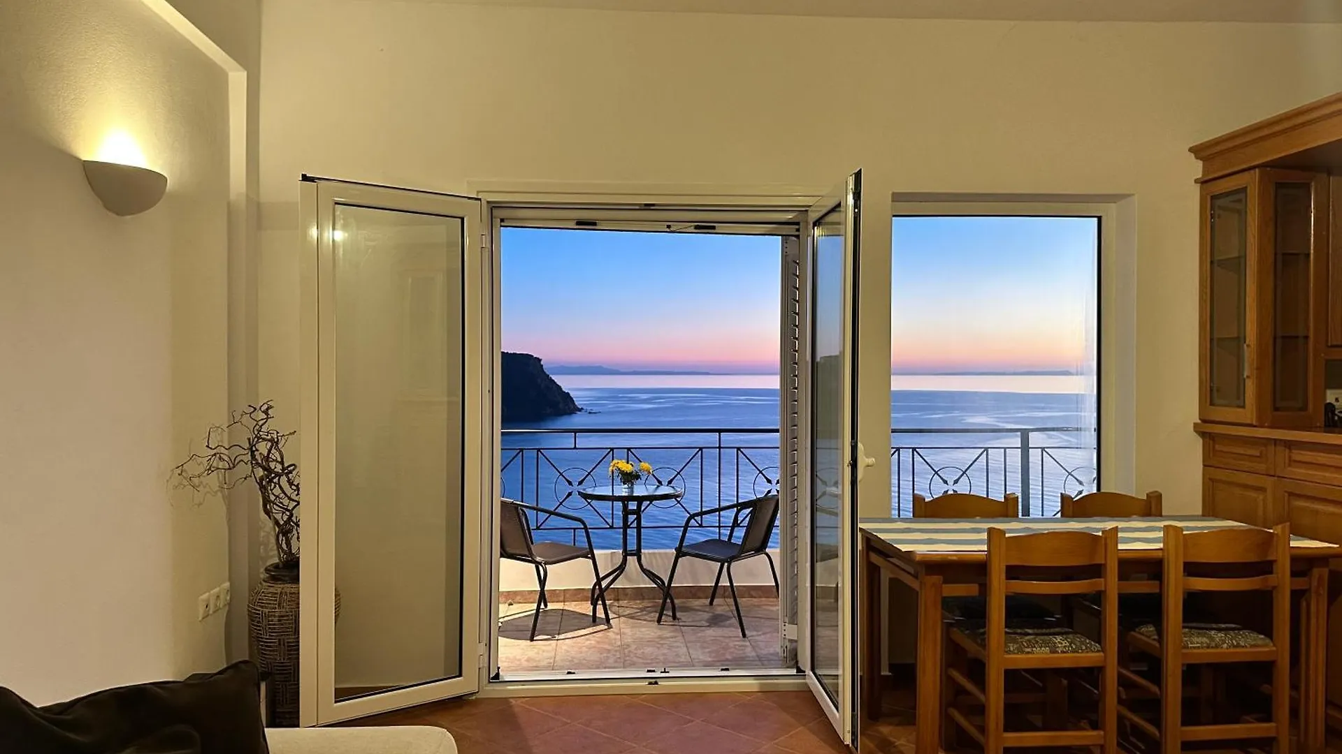 Roumers Himara Arnavutluk